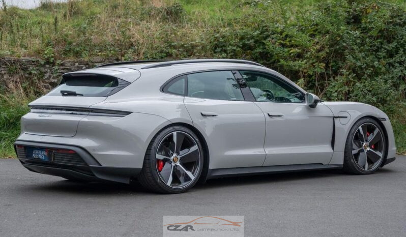 Porsche Taycan full