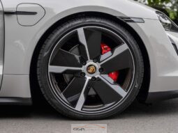 Porsche Taycan full