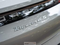 Porsche Taycan full