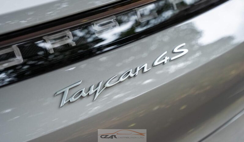 Porsche Taycan full