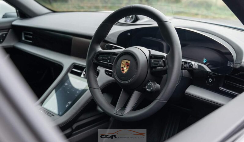 Porsche Taycan full
