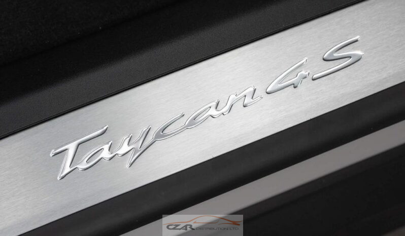 Porsche Taycan full