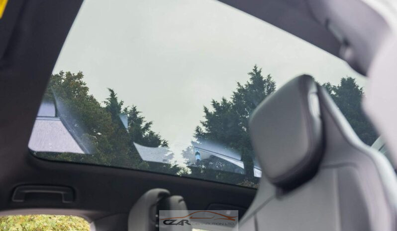 Porsche Taycan full