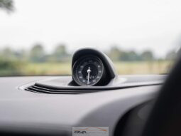 Porsche Taycan full