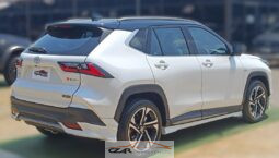 Toyota Yaris Cross | Premium Luxury full