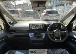 Nissan Serena | E-Power full