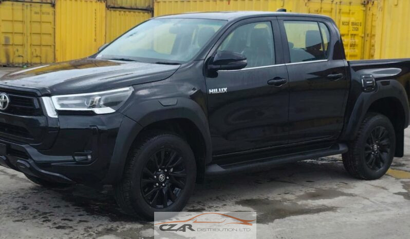 Toyota Hilux | Black Edition full