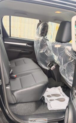 Toyota Hilux | Black Edition full