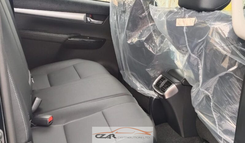 Toyota Hilux | Black Edition full