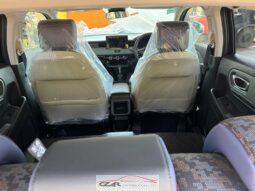 Honda Vezel X-Hunt full