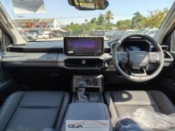 Toyota Hilux Travo Overland Plus full