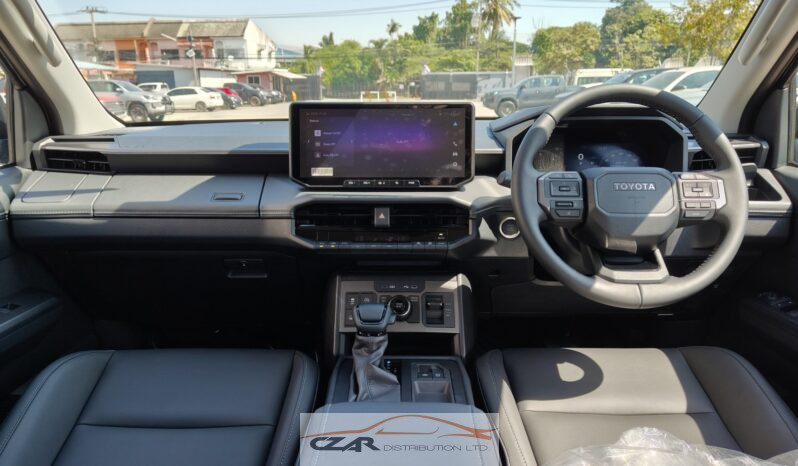 Toyota Hilux Travo Overland Plus full