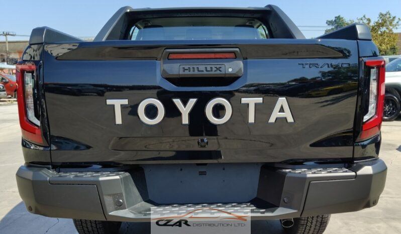 Toyota Hilux Travo Overland Plus full