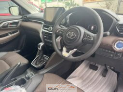 Toyota Hyryder V Strong full