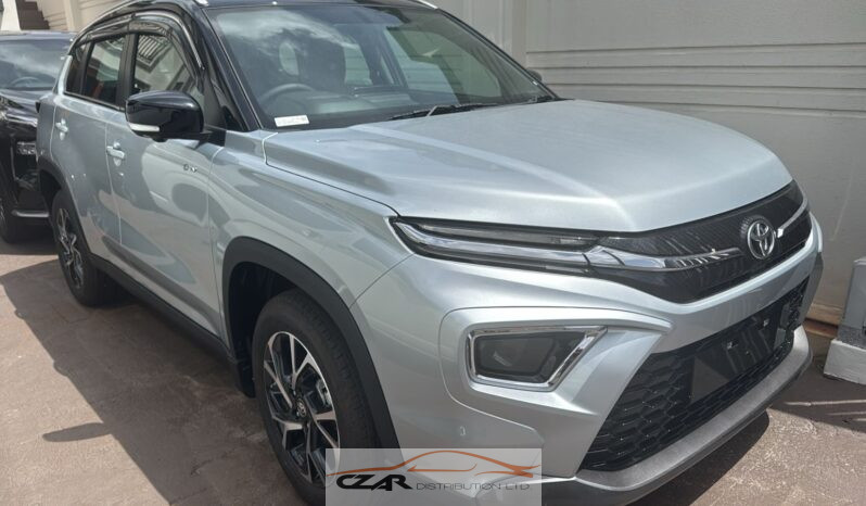 Toyota Hyryder V Strong full