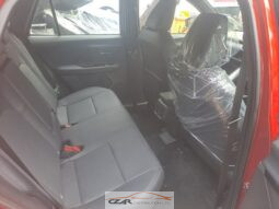 Toyota Yaris Cross full