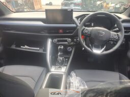Toyota Yaris Cross full