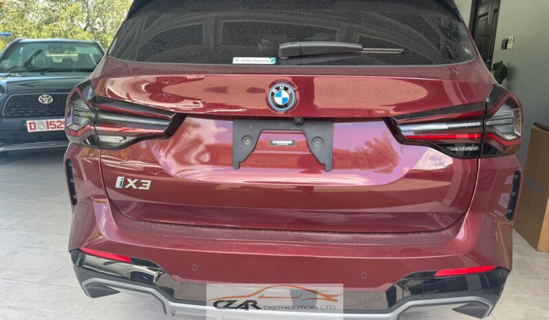 BMW IX3 full