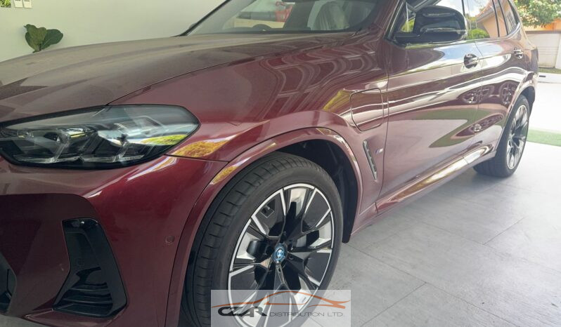 BMW IX3 full