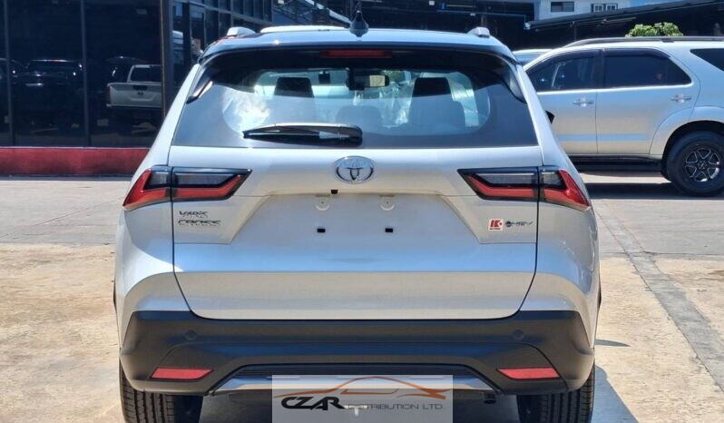 Toyota Yaris Cross full