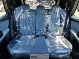 Toyota Yaris Cross full
