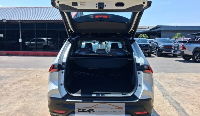 Toyota Yaris Cross full